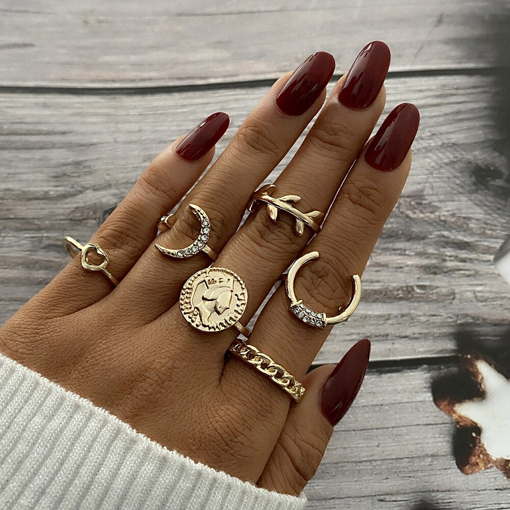 IPARAM Bohemian Blue Eyes Crystal Knuckle Ring for Women Retro Gold Color Geometric Alloy Finger Ring 2021 Fashion Trend Jewelry