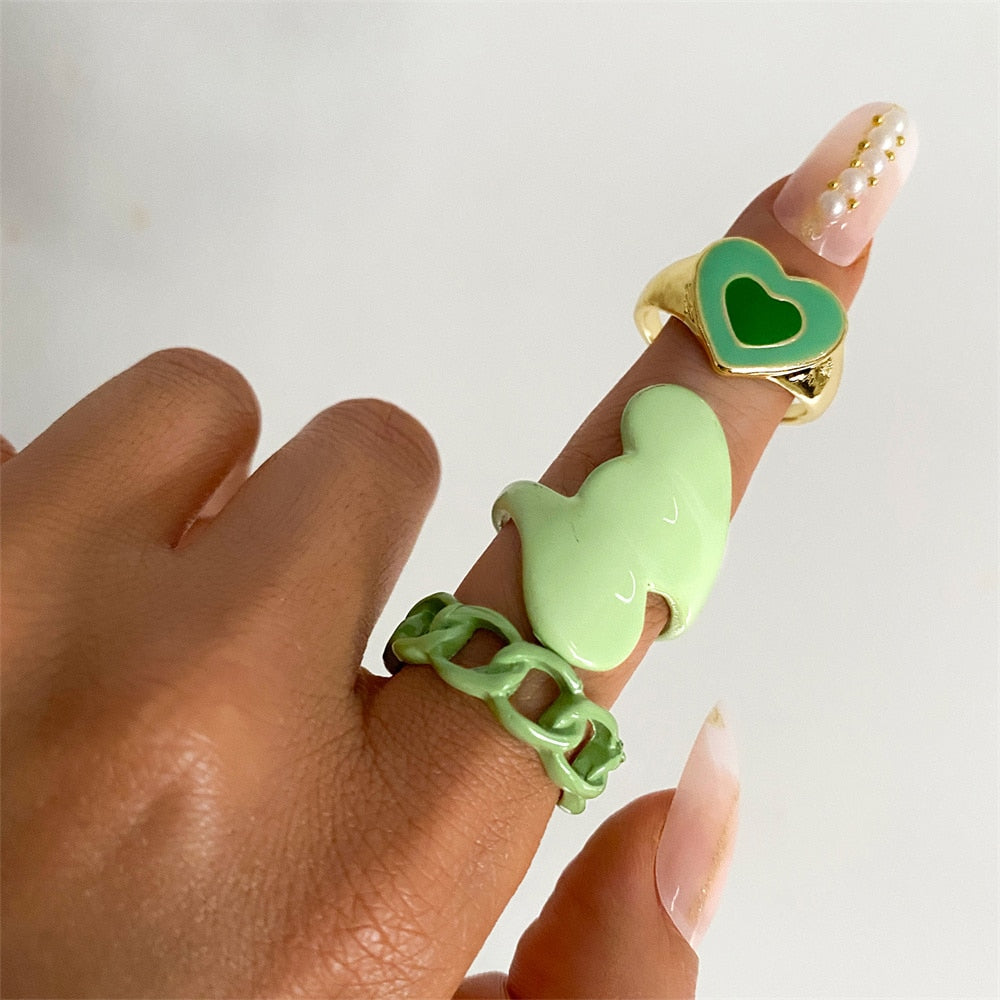 IPARAM Punk Colorful Green Resin Heart Rings Set for Women Fashion Heart Acrylic Chain Ring Wholesale Drip Oil Jewelry Gifts