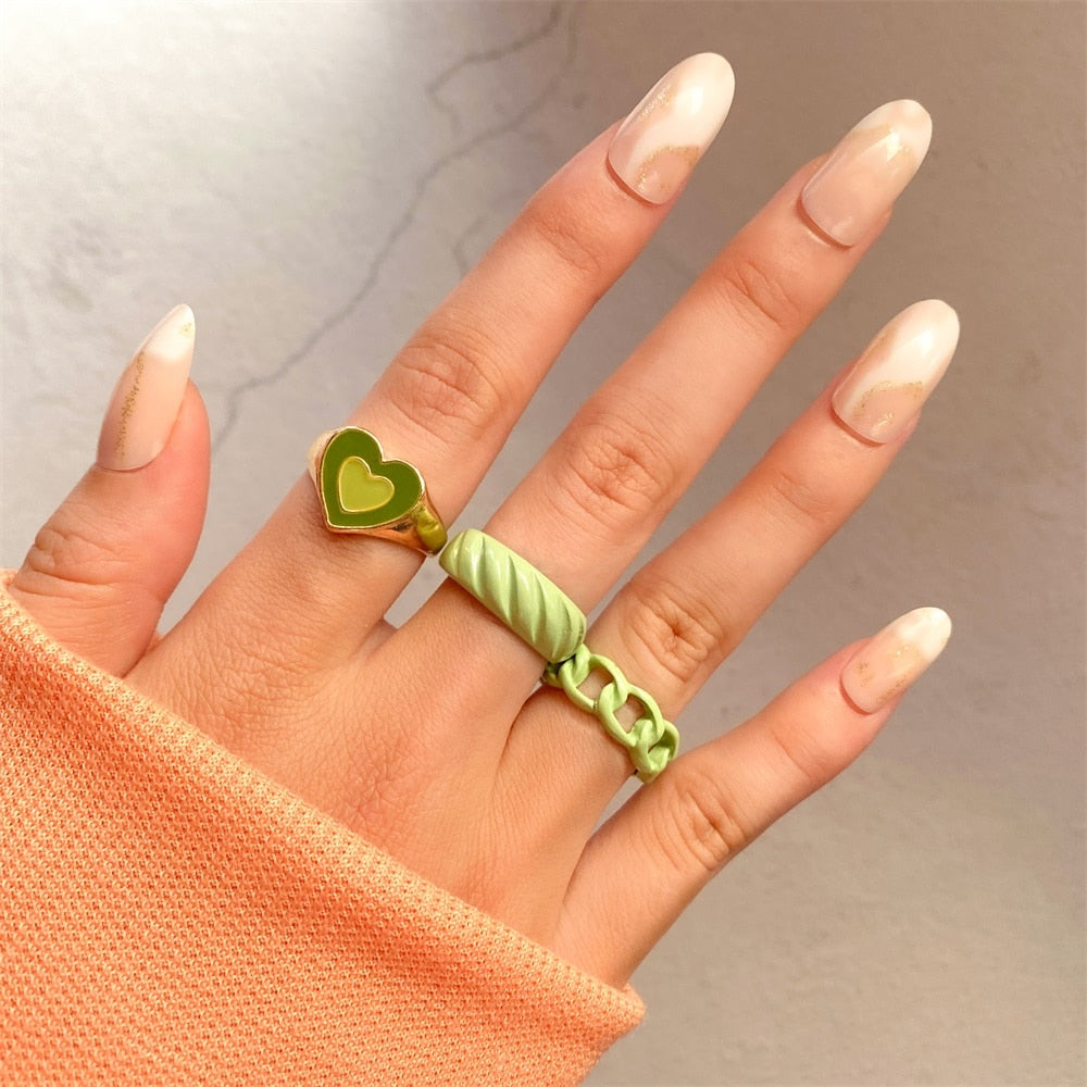 IPARAM Punk Colorful Green Resin Heart Rings Set for Women Fashion Heart Acrylic Chain Ring Wholesale Drip Oil Jewelry Gifts