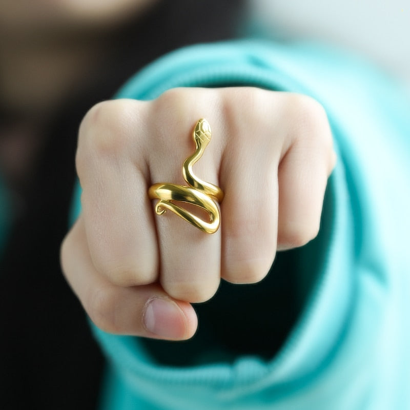 Neo-Gothic Snake Ring