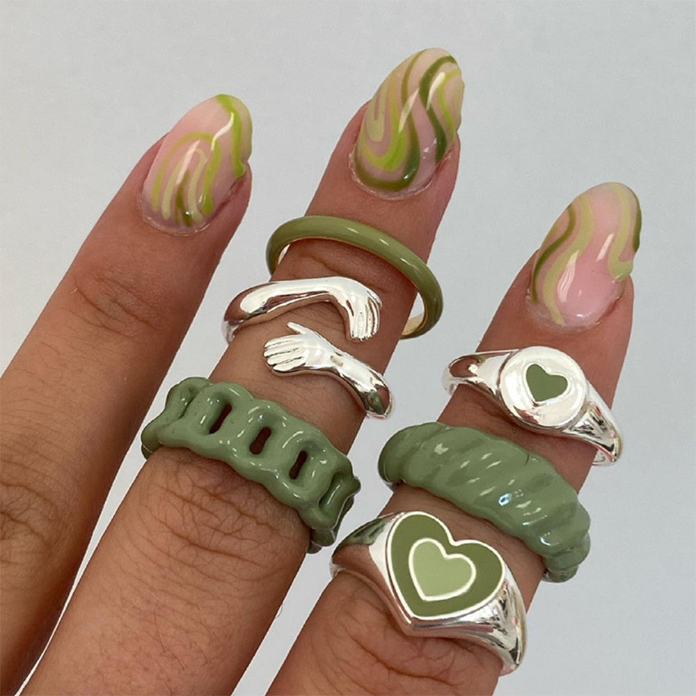 IPARAM Punk Colorful Green Resin Heart Rings Set for Women Fashion Heart Acrylic Chain Ring Wholesale Drip Oil Jewelry Gifts