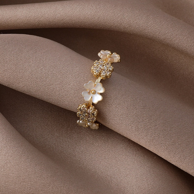 Flower Design Adjustable Ring