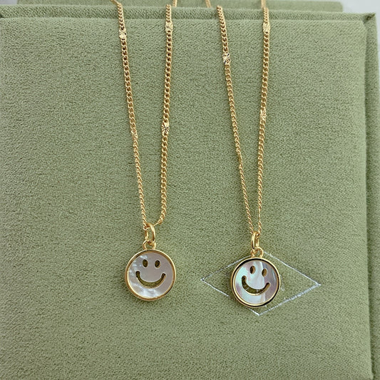 Round Coin Smiley Face Smile Necklace For Women 2021 Natural Mother of Pearl Shell Charms Pendant Neck Chain Girl Gifts Jewelry
